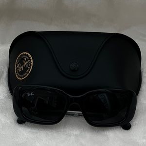 Rectangle Ray Ban Sunglasses-RB4122
